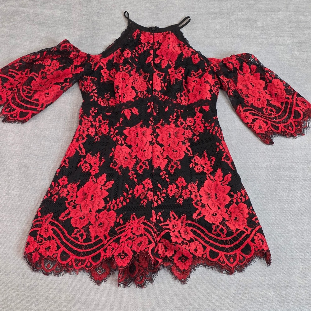 GUESS Floral Lace Romper Womens S Red Black Cold Shoulder Cocktail Party Chic